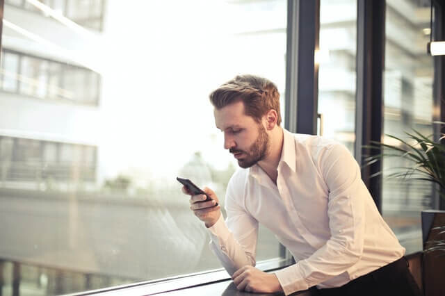 How Chatbots in Hospitality Industry are Multiplying revenue ? Chatbots and their use in hospitality industry